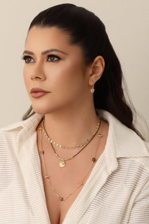 Choker Fio Coreano Redondo Liso Ponto de Luz Cristal Banhado a Ouro 18K