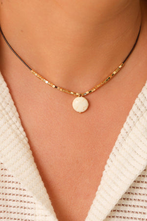 Choker Fio Coreano Howlita 12 mm Banhado a Ouro 18K