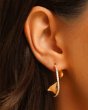 Brinco Argola Torcida Cravejada Cristal 2.8 cm Banhado a Ouro 18K