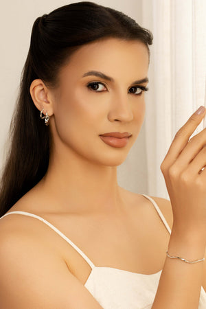 Brinco Argola Click Torcida 1.5 cm Ródio Branco