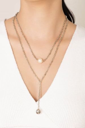 Gargantilha Gravata Dupla Elos Bola e Pérola Ródio Branco