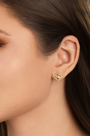 Brinco Flor Vazada Ponto de Luz Cristal 1.1 cm Banhado a Ouro 18K