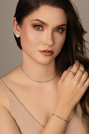 Brinco Flor Vazada Ponto de Luz Cristal 1.1 cm Ródio Branco