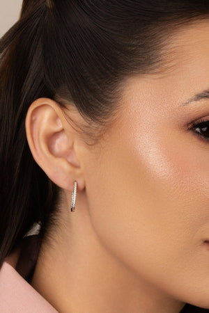 Brinco Argola Click Oval Cravejado Cristal 1.9 cm Ródio Branco