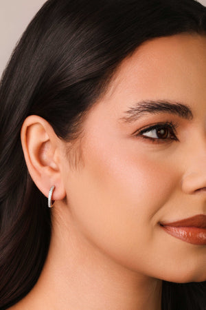 Brinco Argola Coração Cravejado Cristal 1.6 cm Ródio Branco