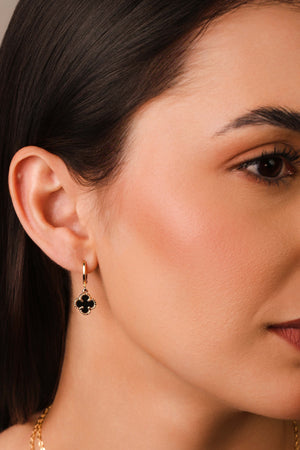 Brinco Argola Click Trevo Tom Onix 2.6 cm Banhado a Ouro 18K