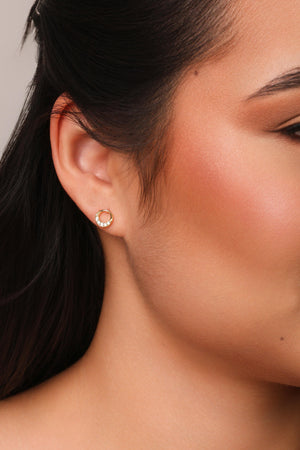 Brinco Círculo Cravejado Cristal 8 mm Banhado a Ouro 18K