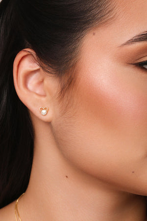 Brinco Coração Vazado Ponto de Luz Cristal Banhado a Ouro 18K