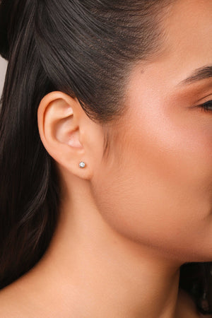 Brinco Ponto de Luz Cravação Inglesa 3 mm Ródio Branco