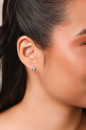 Brinco Gota Vazada Cravejada Cristal Ródio Branco