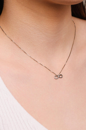 Gargantilha Veneziana Infinito Liso Ródio Branco - 40 cm