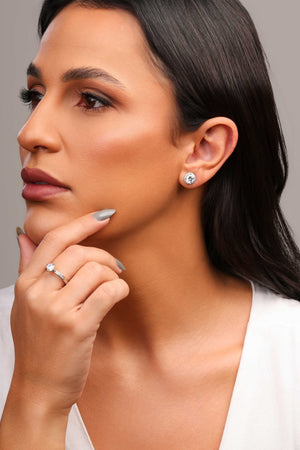 Anel Ponto de Luz Cravejado Cristal Tamanho 16 Ródio Branco