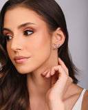 Brinco Duplo Borboleta e Flor Cravejado Cristal Ródio Branco