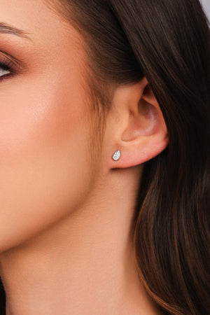 Brinco Gota Cravejada Cristal 6 cm Ródio Branco