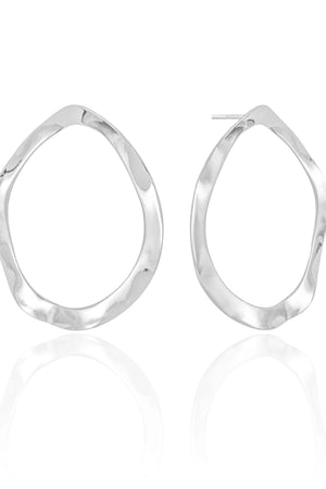 Brinco Oval Ondulado 4 cm Ródio Branco