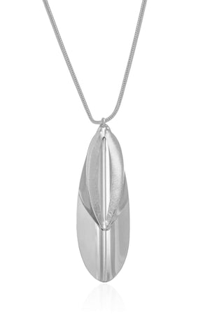 Gargantilha Longa Rabo de Rato Pingente Folha Ródio Branco - 65 cm