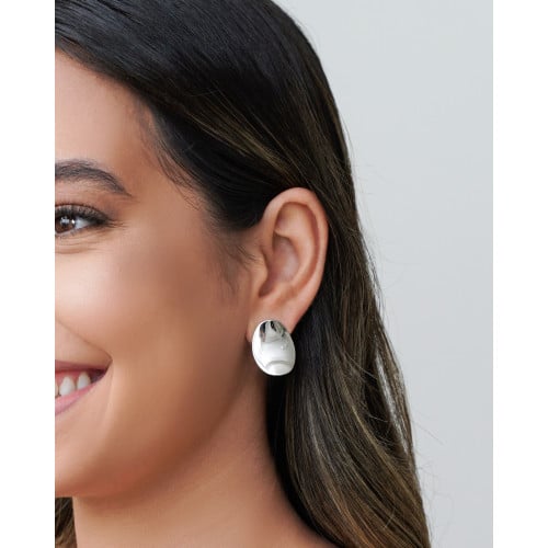 Brinco Oval Liso Ródio Branco