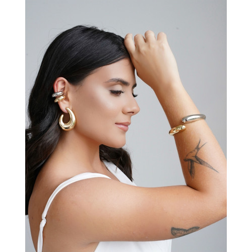 Piercing Tubo Detalhes Corações Banho Dourado