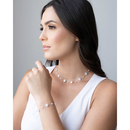 Pulseira Conchas em Pérola Ródio Branco