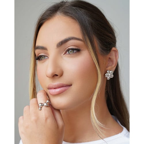 Brinco Flor Lisa ABS 2.0 cm Ródio Branco