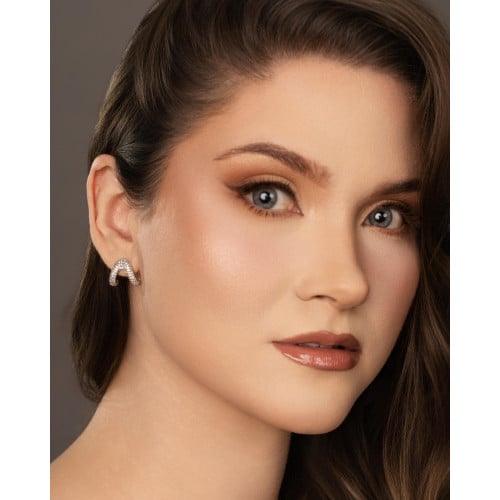 Brinco Onda Cravejada Cristal Ródio Branco