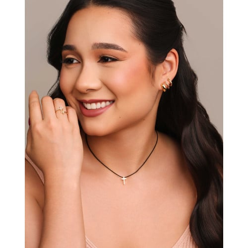 Choker Fio Coreano Preto Cruz Lisa Banhado a Ouro 18K