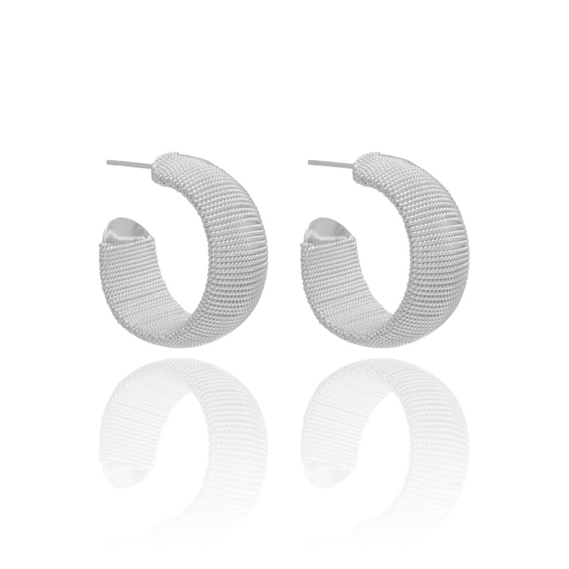 Brinco Meia Argola Textura Corda Ródio Branco