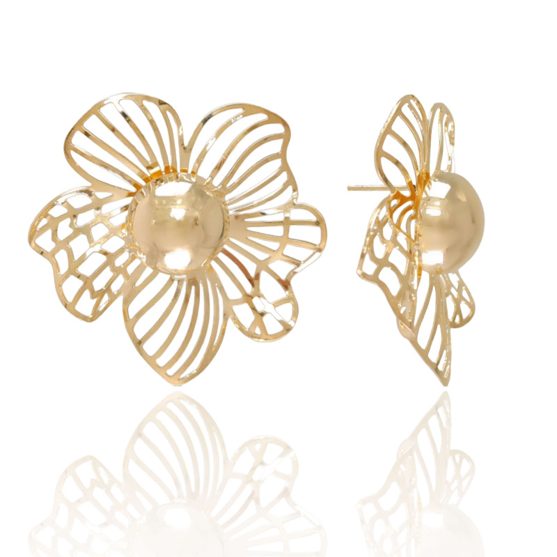 Brinco Flor Vazada Banhado a Ouro 18K