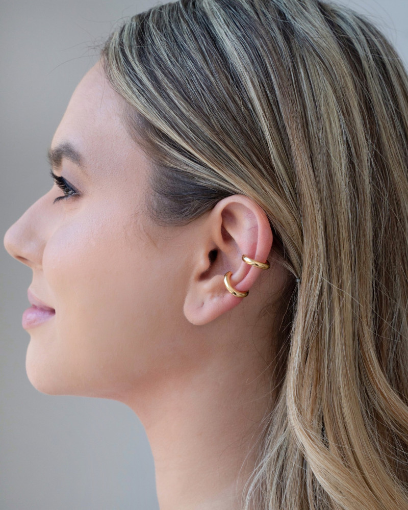 Piercing Liso Dois Filetes Banhado a Ouro 18K