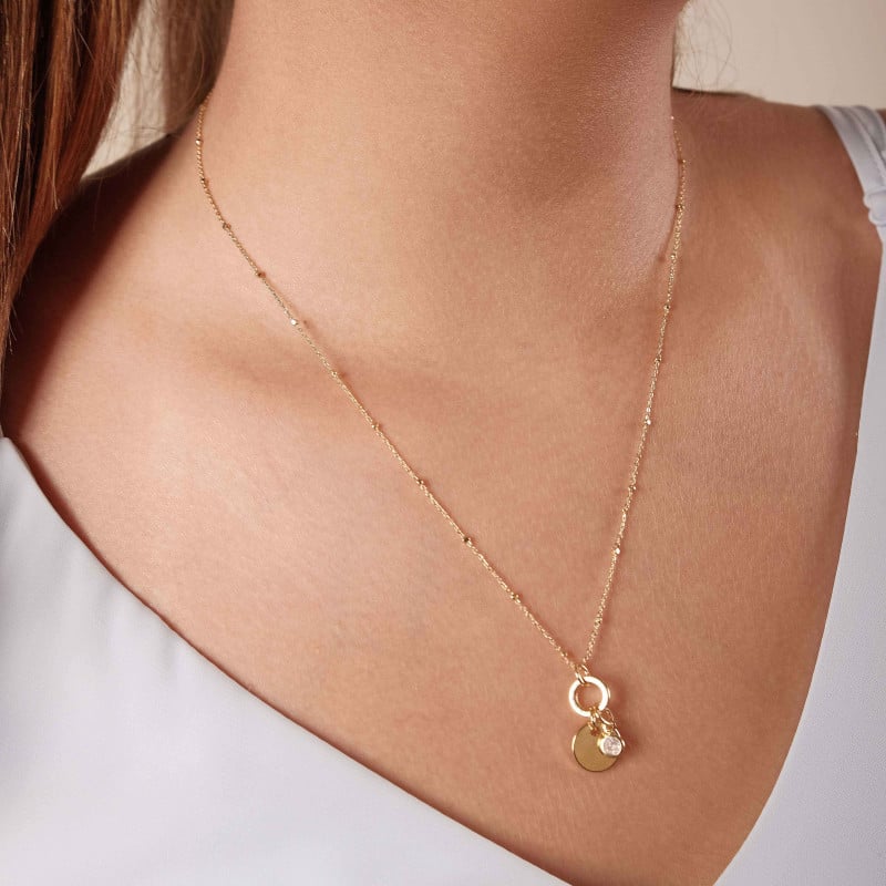 Gargantilha Elos Liso Detalhes Pingente Redondo Ponto de Luz Banhado a Ouro 18K