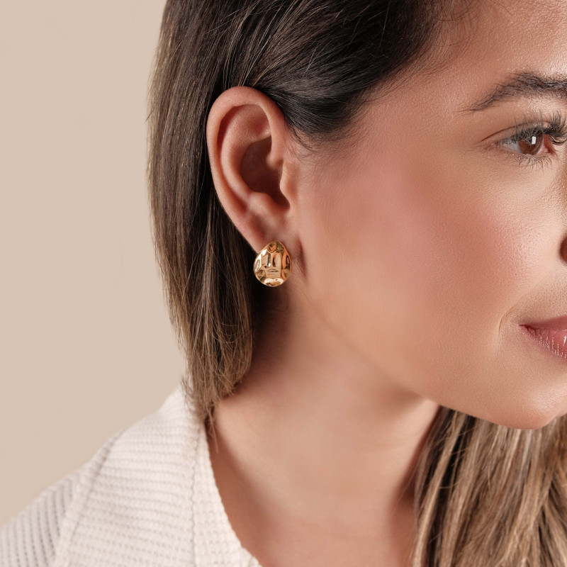 Brinco Gota Martelado Oca Banhado a Ouro 18K