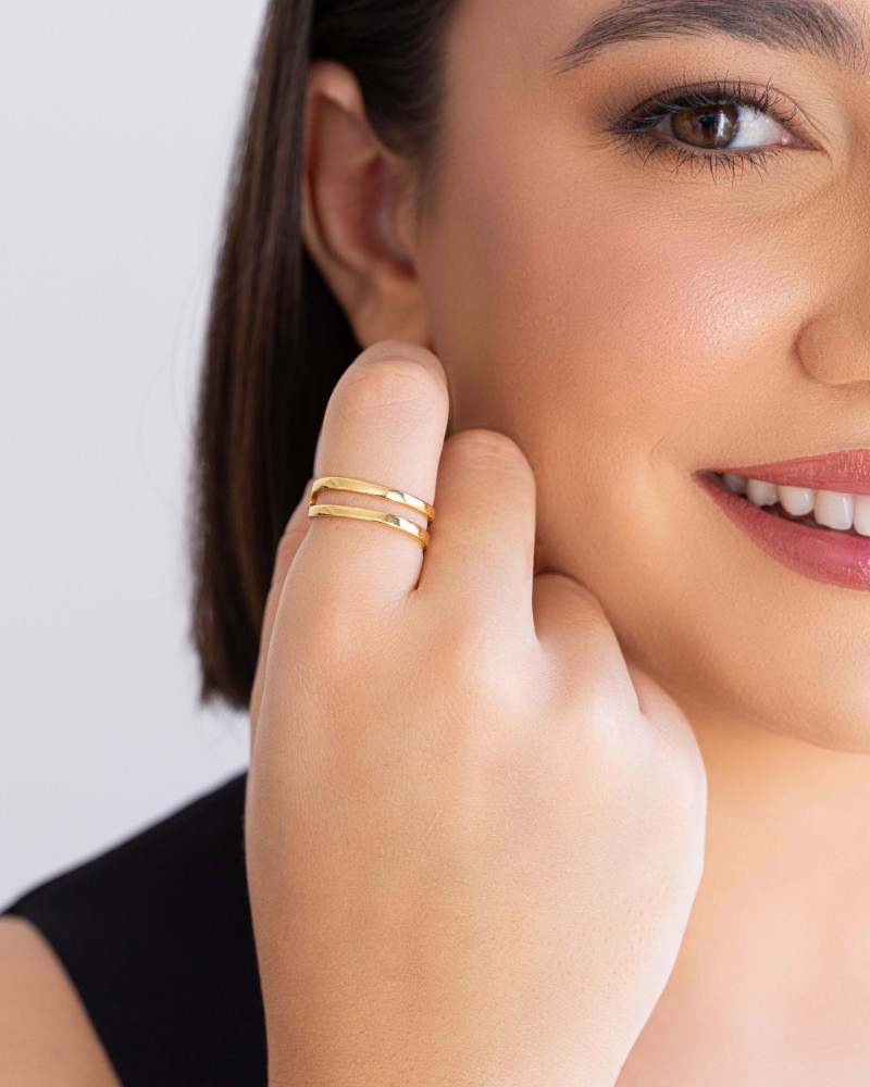 Anel Ajustável Dois Filetes Liso Tamanho P Banhado a Ouro 18K