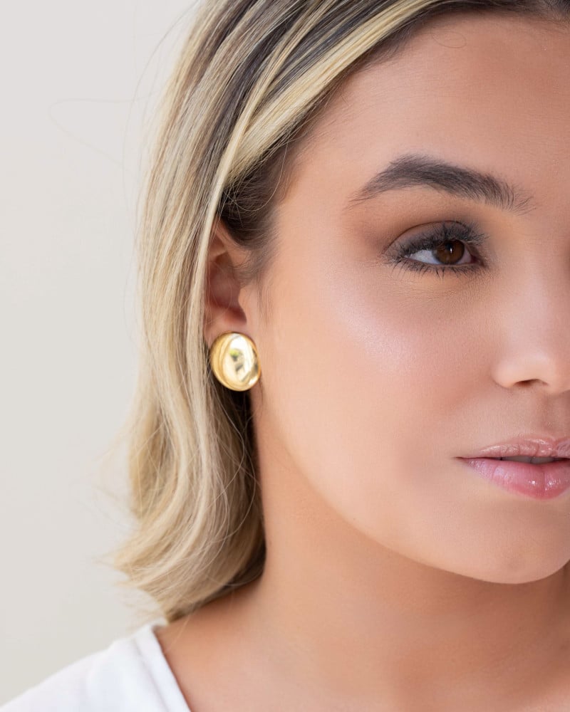 Brinco Esfera Lisa Banhado a Ouro 18K