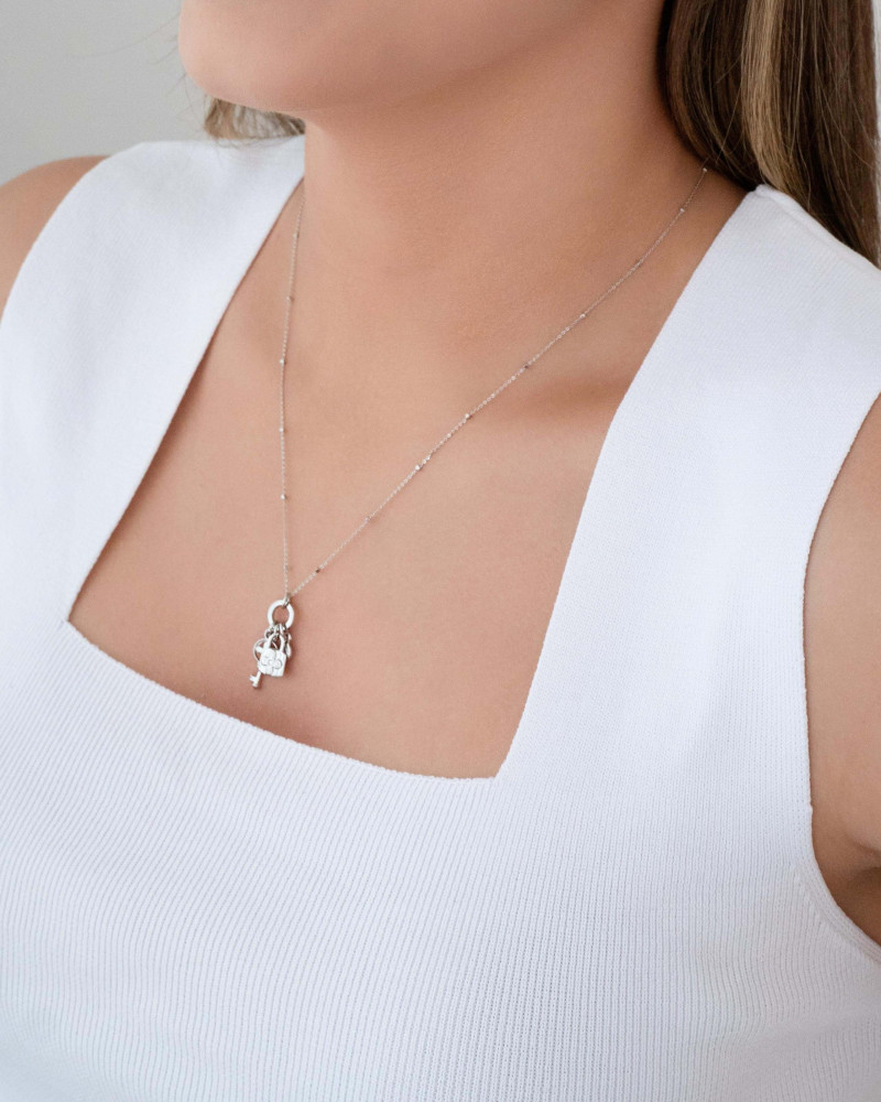 Gargantilha Mini Elos e Bolinhas com Pingentes Ródio Branco