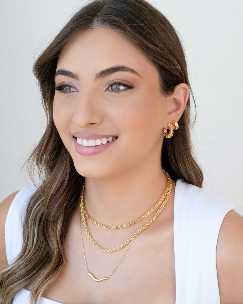 Gargantilha Veneziana Pingente Ondulado Banhado a Ouro 18K