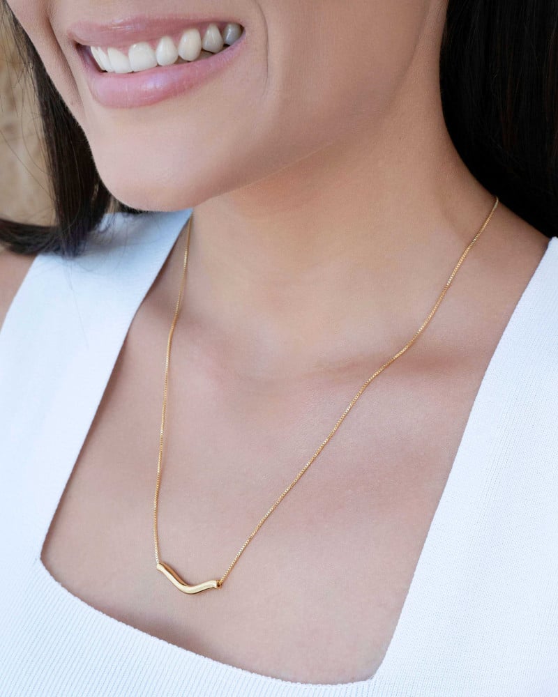 Gargantilha Veneziana Pingente Ondulado Banhado a Ouro 18K