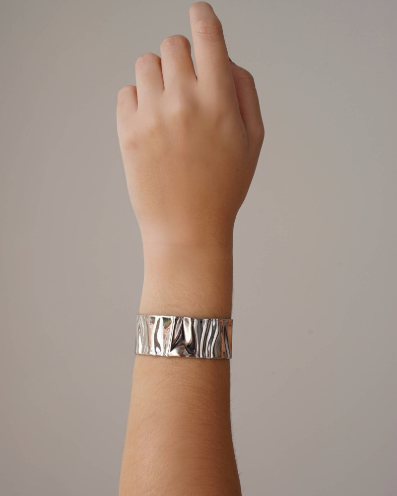 Bracelete Martelado 2.3 cm Ródio Branco