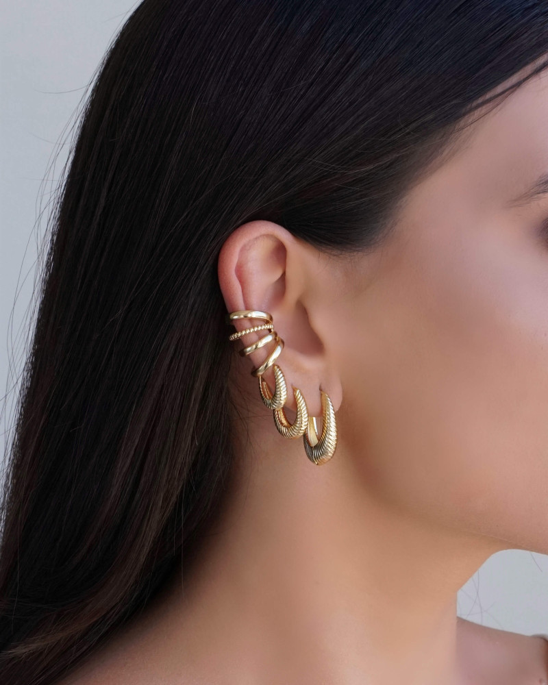 Brinco Argola Click Frisado 2.4 cm Banhado a Ouro 18K