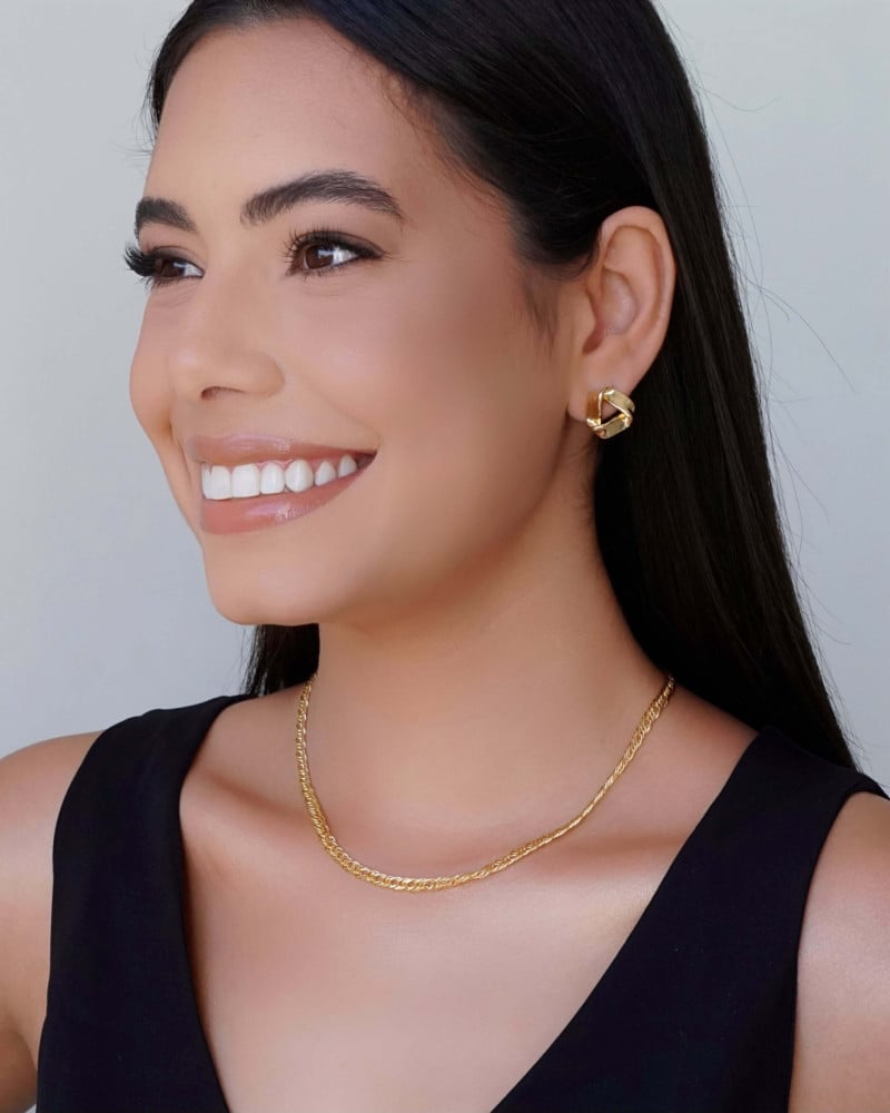 Brinco Entrelaçado Vazado Liso 1.5 cm Banhado a Ouro 18K