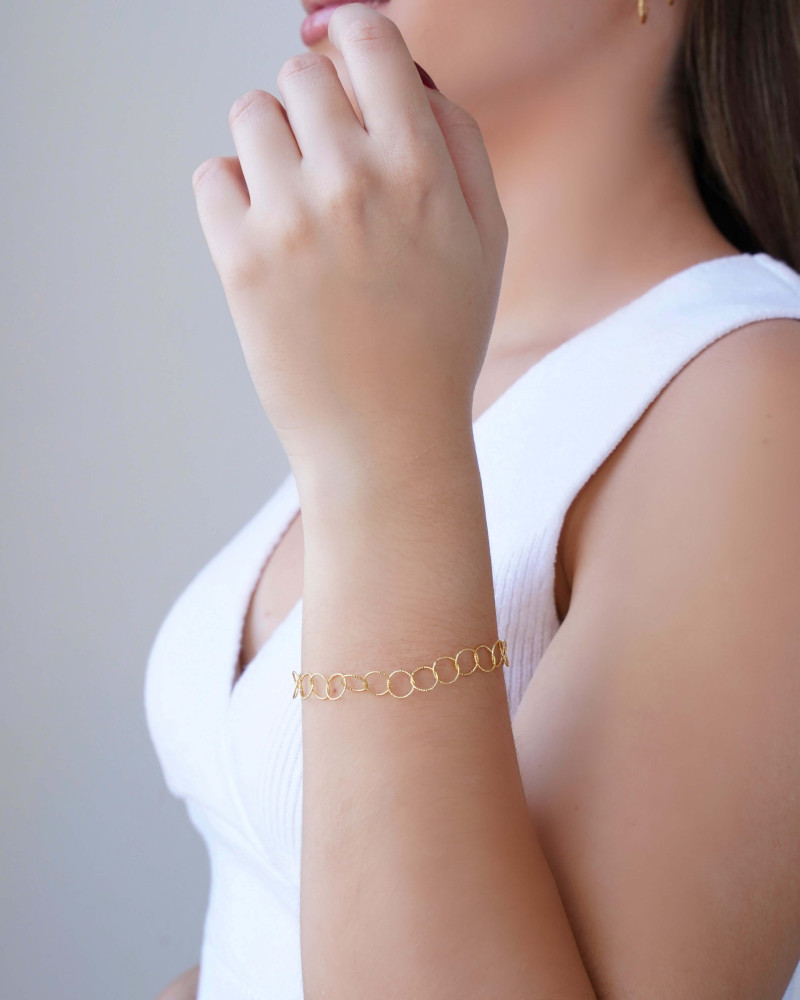 Pulseira Círculos Texturizados 8 mm Banhado a Ouro 18K