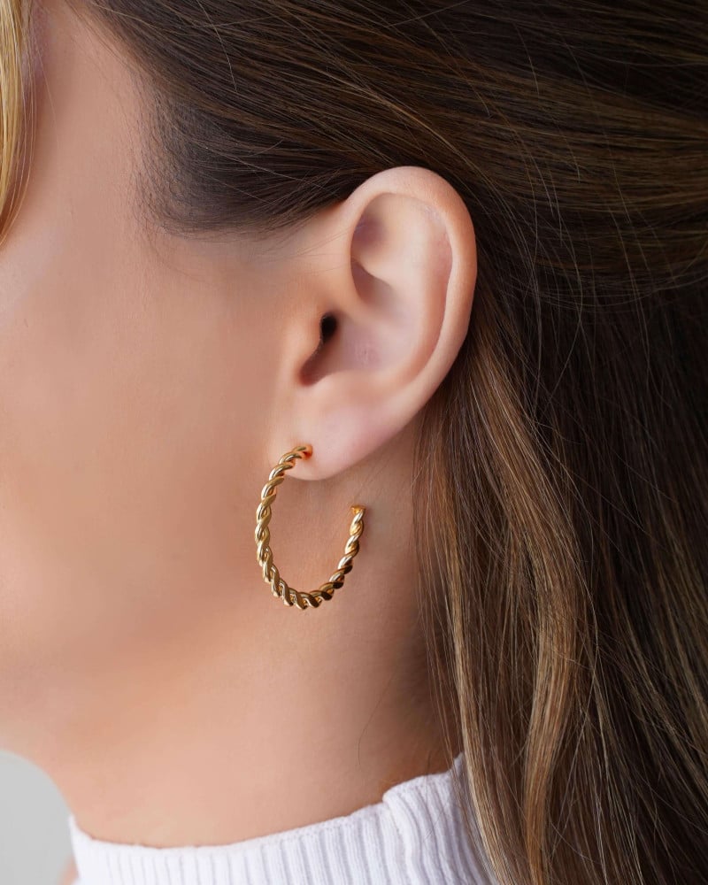 Brinco Argola Torcida 3.1 cm Banhado a Ouro 18K