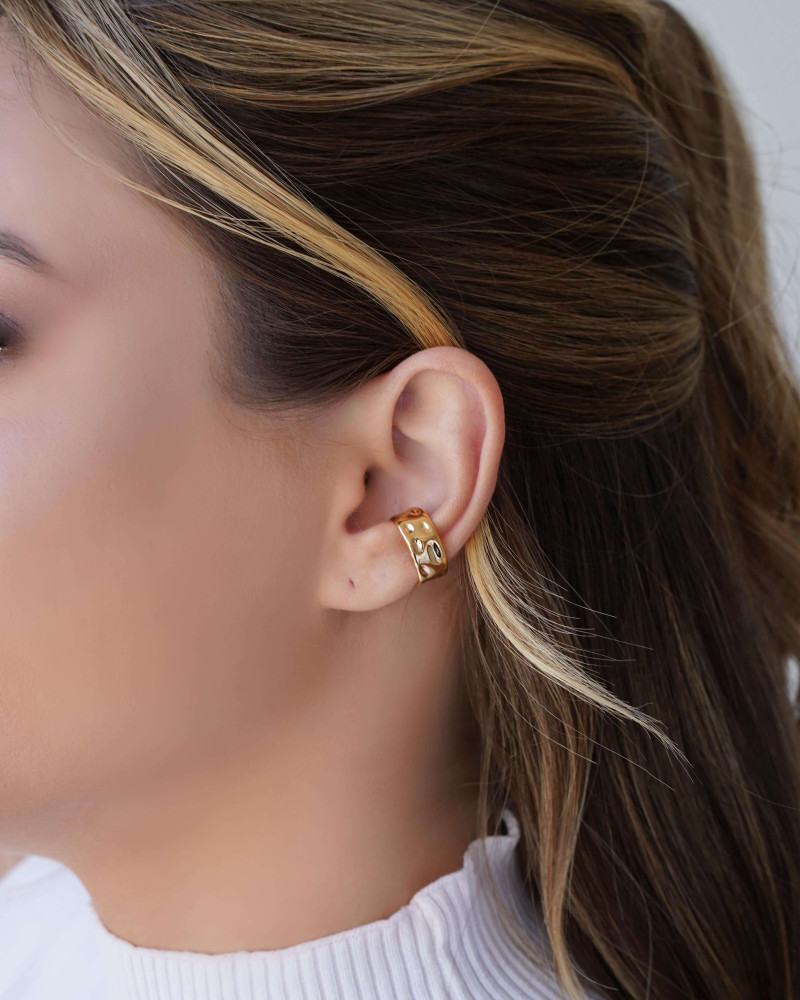 Piercing Martelado Banhado a Ouro 18K
