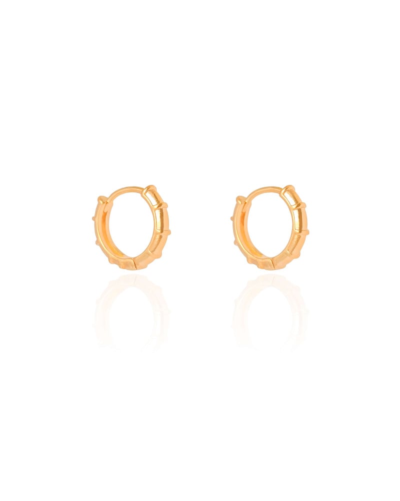 Brinco Argola Click Detalhada 1.4 cm Banhado a Ouro 18K