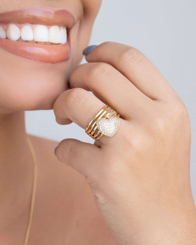 Anel Filetes Coração Cravejado Tamanho 23 Banhado a Ouro 18K