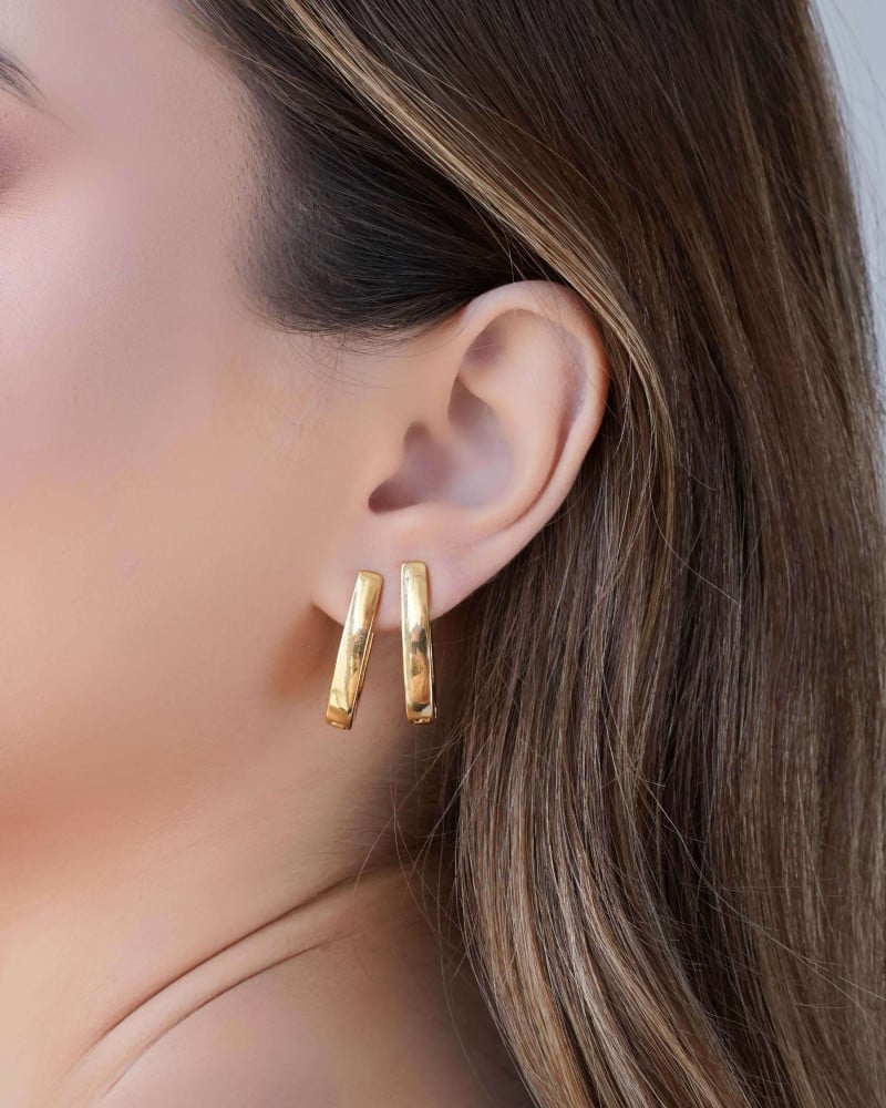 Brinco Argola Click Elíptica Lisa 2.5 cm Banhado a Ouro 18K