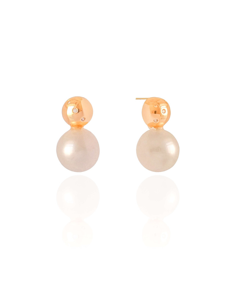 Brinco Bola Pontos de Luz Pérola 14 mm Banhado a Ouro 18K