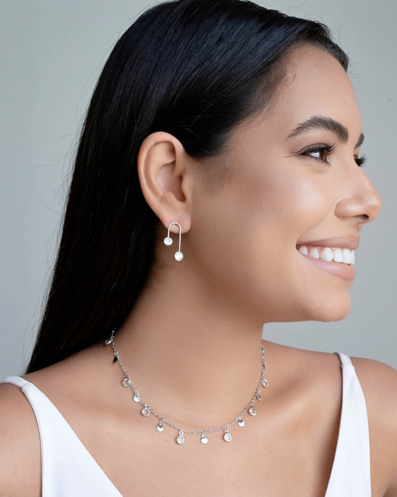 Choker Conchas Pontos de Luz Cristal Ródio Branco
