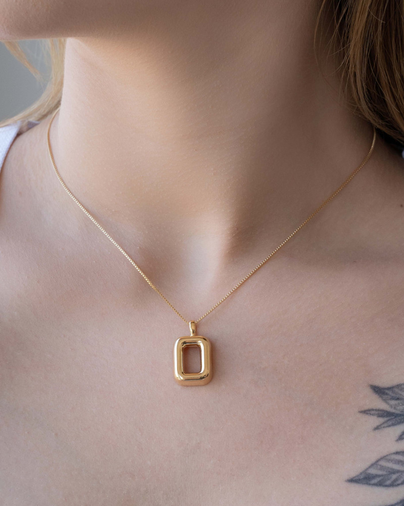 Gargantilha Veneziana Retângulo Vazado Liso Banhado a Ouro 18K - 40 cm