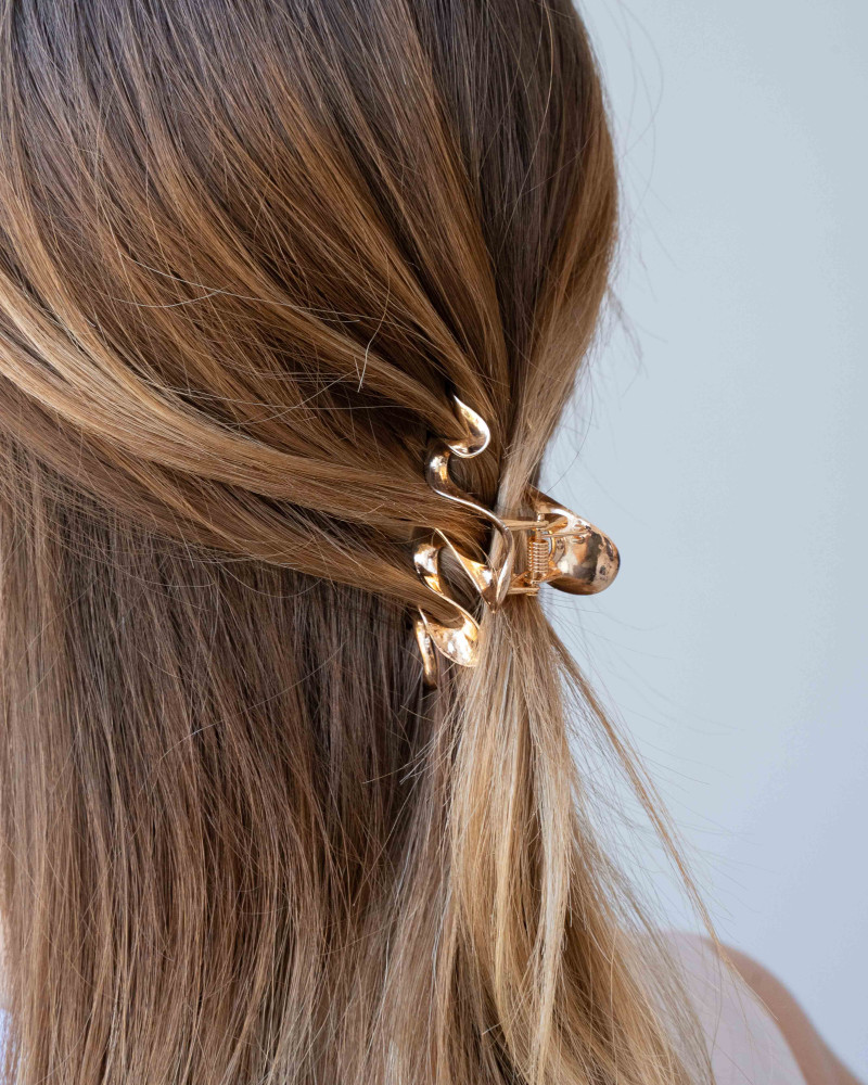 Presilha Ondas Lisas Banho Dourado
