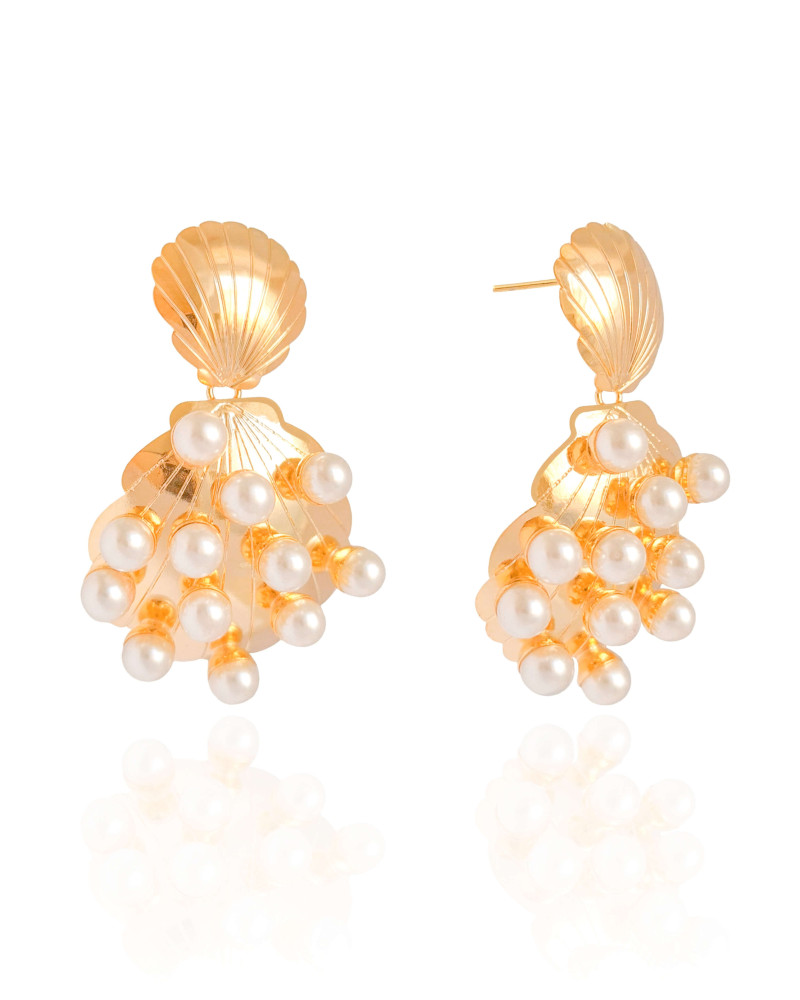 Brinco Concha Pérolas 2.7 cm Banhado a Ouro 18K